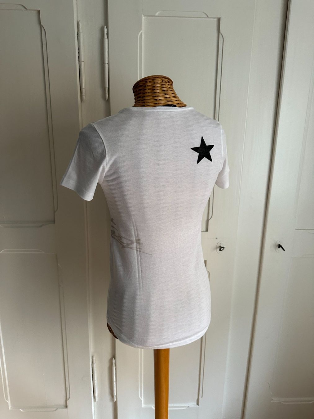 T-shirts: JET SET - T-Shirt weiss XS – D'occasion à Zürich par Diazaio 2