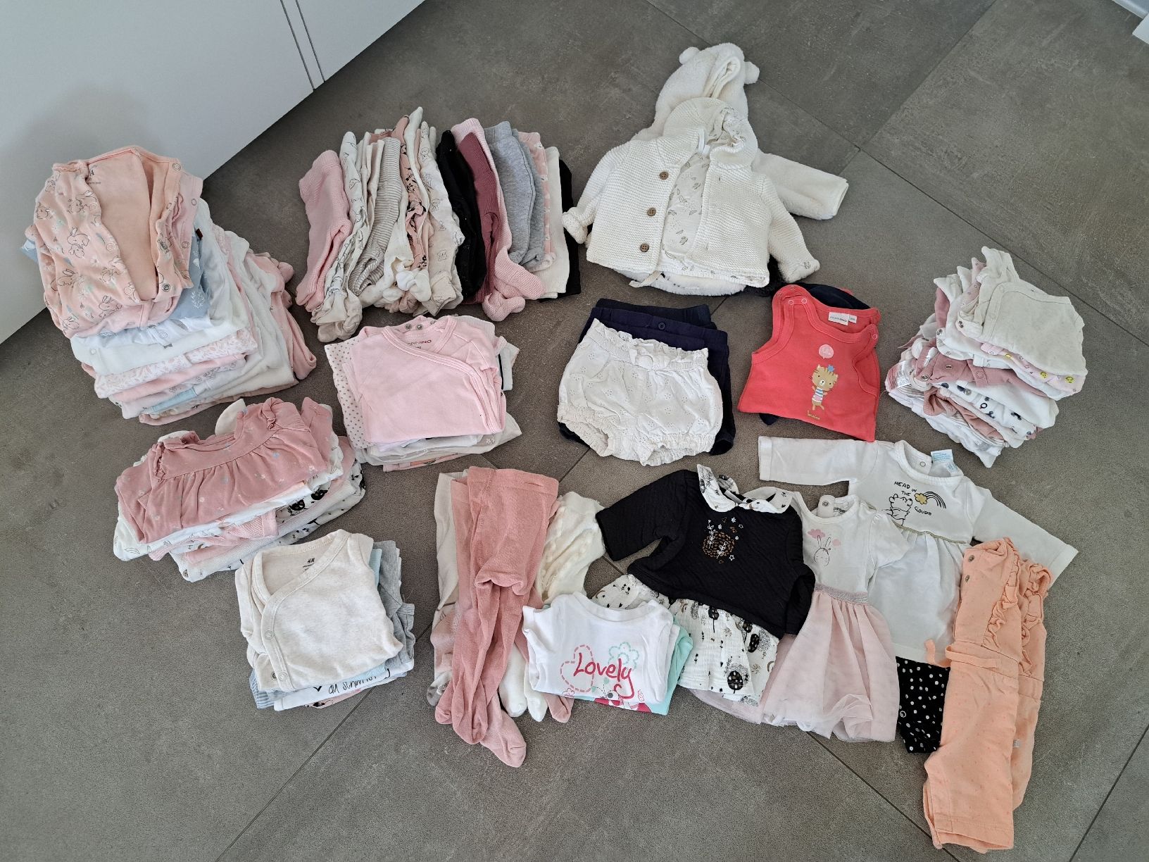 Lotti & Set di vestiti: Kleiderpaket Mädchen 50, 50/56 – Usato da Bratsch venduto da cin_yjy2