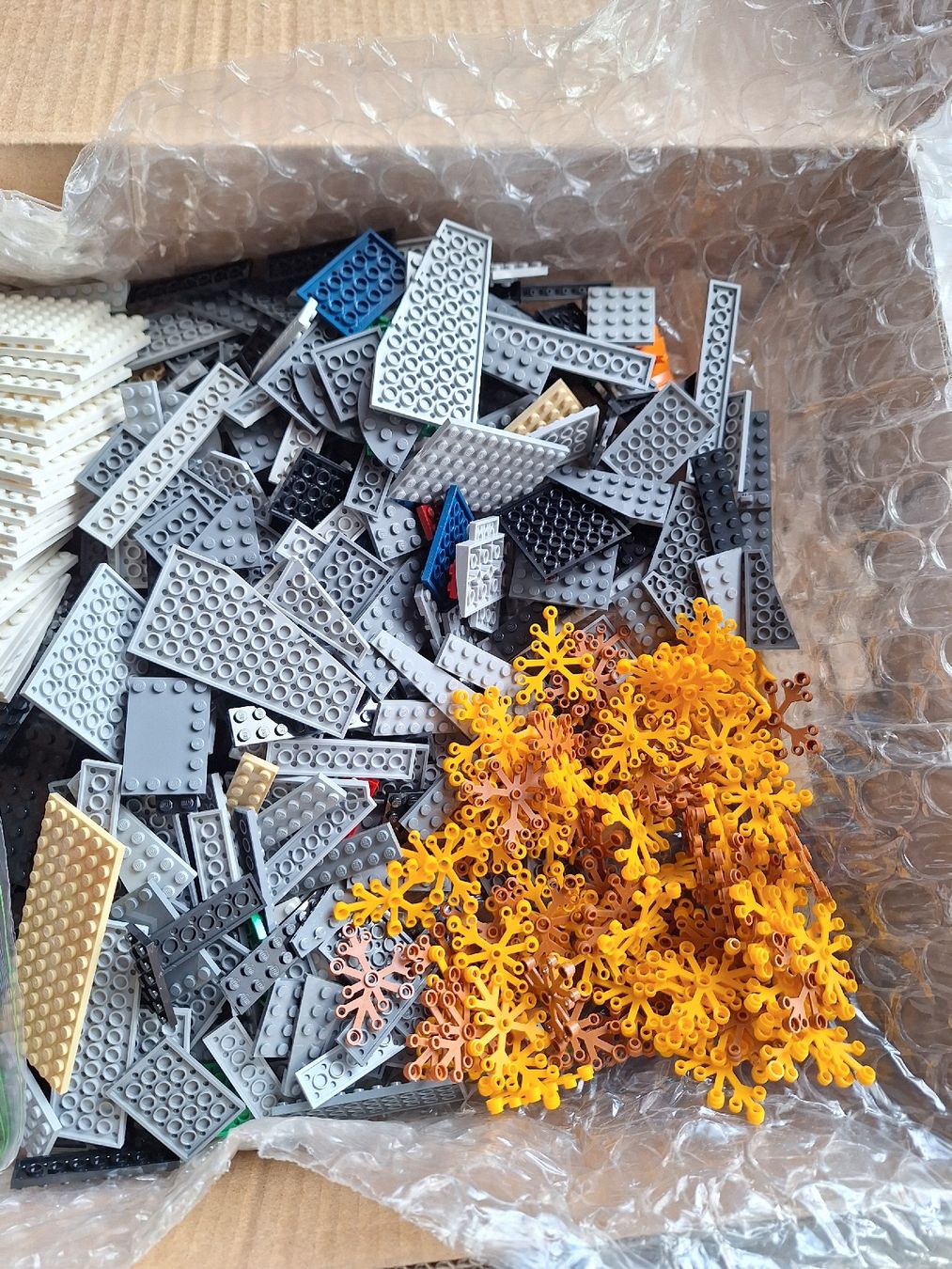 Lego Kit di costruzioni: 11kg de pièces Lego  – Nuovo (secondo la descrizione) da Luc (Ayent) venduto da biiinchoou 8