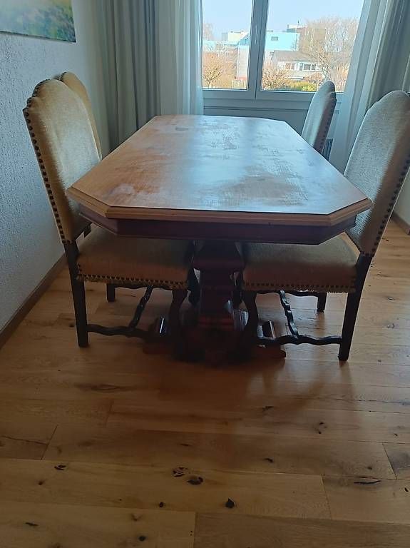 Tische: Guter Holztisch mit 6 Stühle – Gebraucht aus Herzogenbuchsee von DC_1978 2
