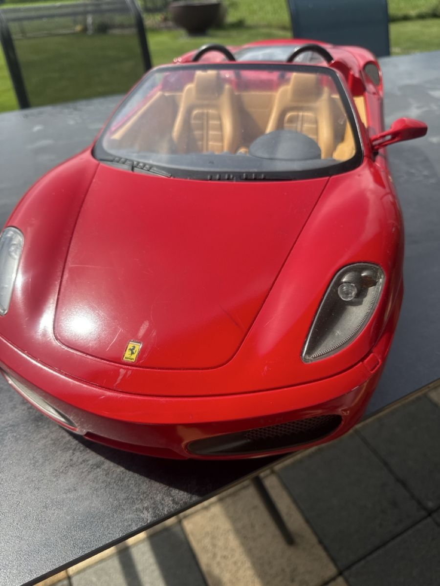 Ferrari Modellini d'auto: Ferrari Modellauto – Usato da Horriwil venduto da Carrera68 2