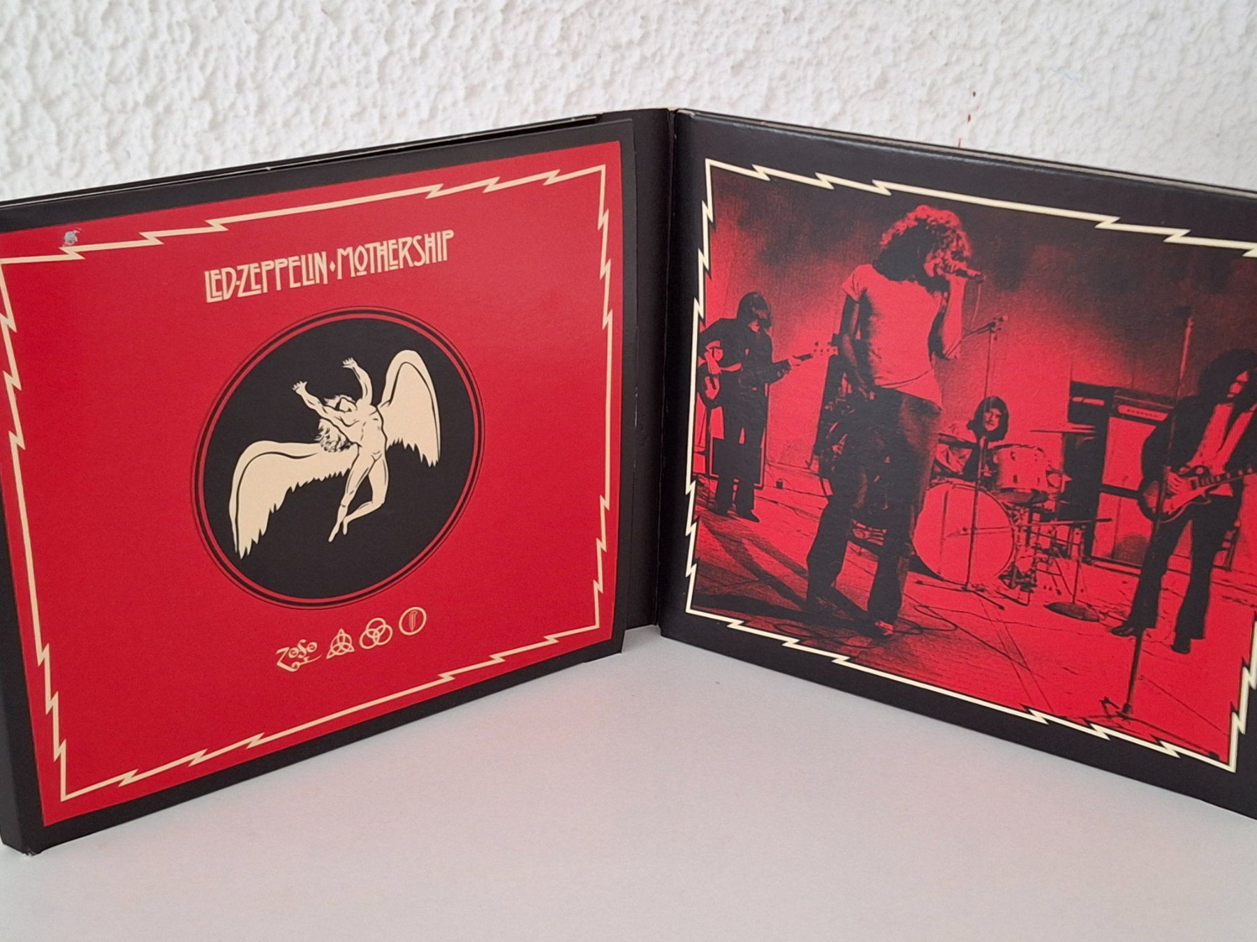 CD: 2CD + DVD Led Zeppelin - Mothership! – Usato da Aarberg venduto da Jackup1 2
