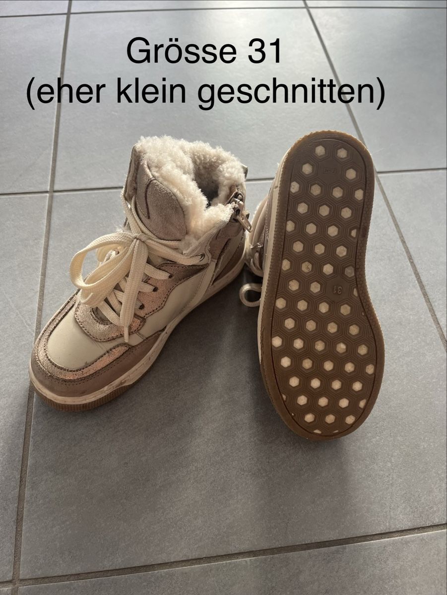 Schuhe für Mädchen: Clic Schuhe gefüttert – Gebraucht aus Wetzikon ZH von jen_bcq5