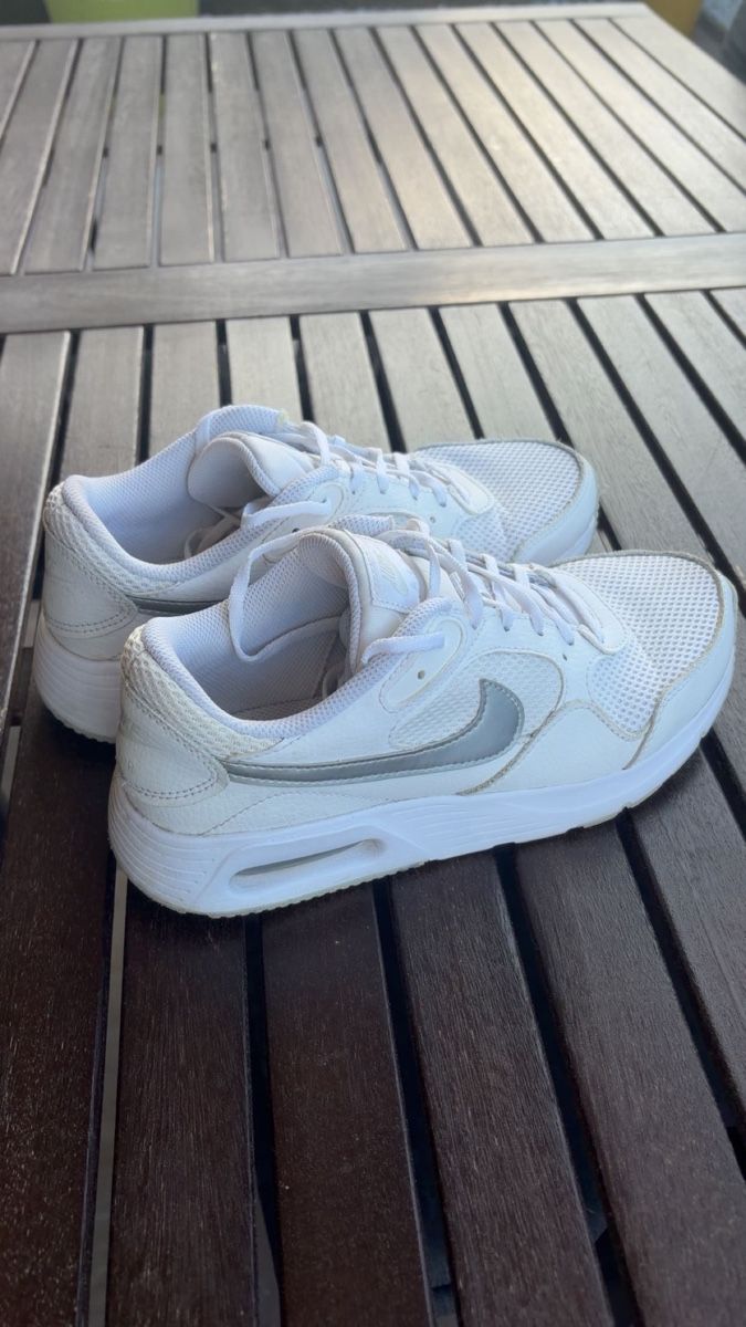 Nike Chaussures hommes: Nike Air Max taille 38.5 – D'occasion à Savièse par cinal 3