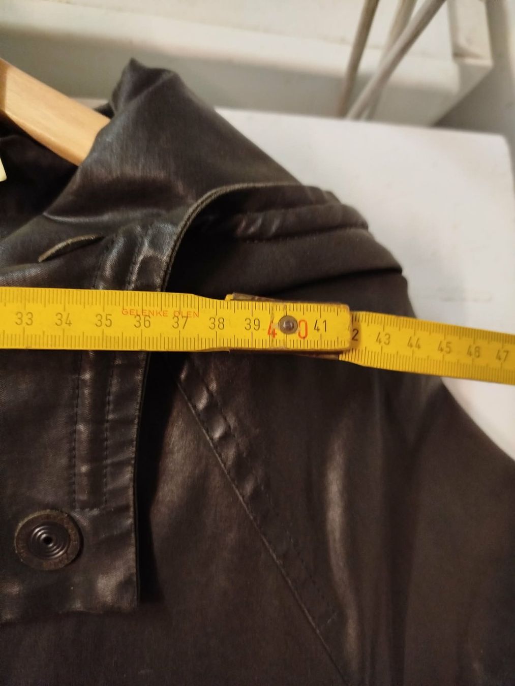 Cappotti: Manteau Annette Gortz – Usato da La Chaux-de-Fonds venduto da Emmaus2300CDF 6