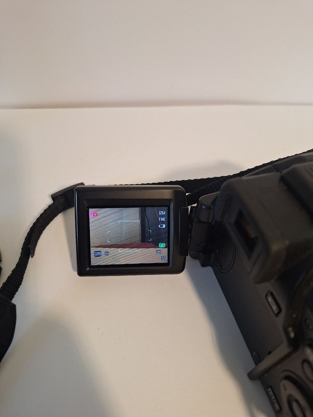 Minolta Fotocamera: Konica Minolta Dimage A200 Digitalkamera, mit Zubehör  – Usato da Pfäffikon SZ venduto da TobyPeterson 2