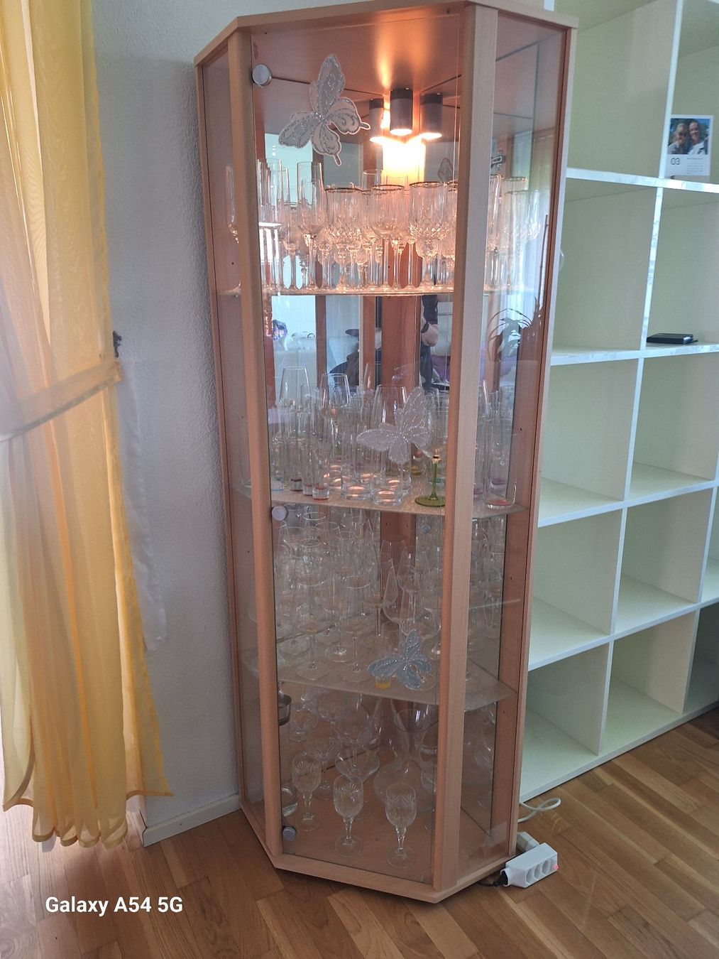 Vitrinen: Vitrine mit Licht – Gebraucht aus Weiach von gre_v6mw