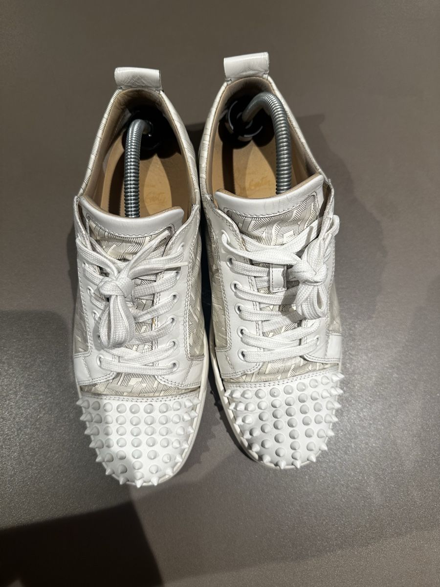 Christian Louboutin Herrenschuhe: Christian Louboutin Junior Spikes monogramm 42 – Gebraucht aus Kreuzlingen von 927572 3
