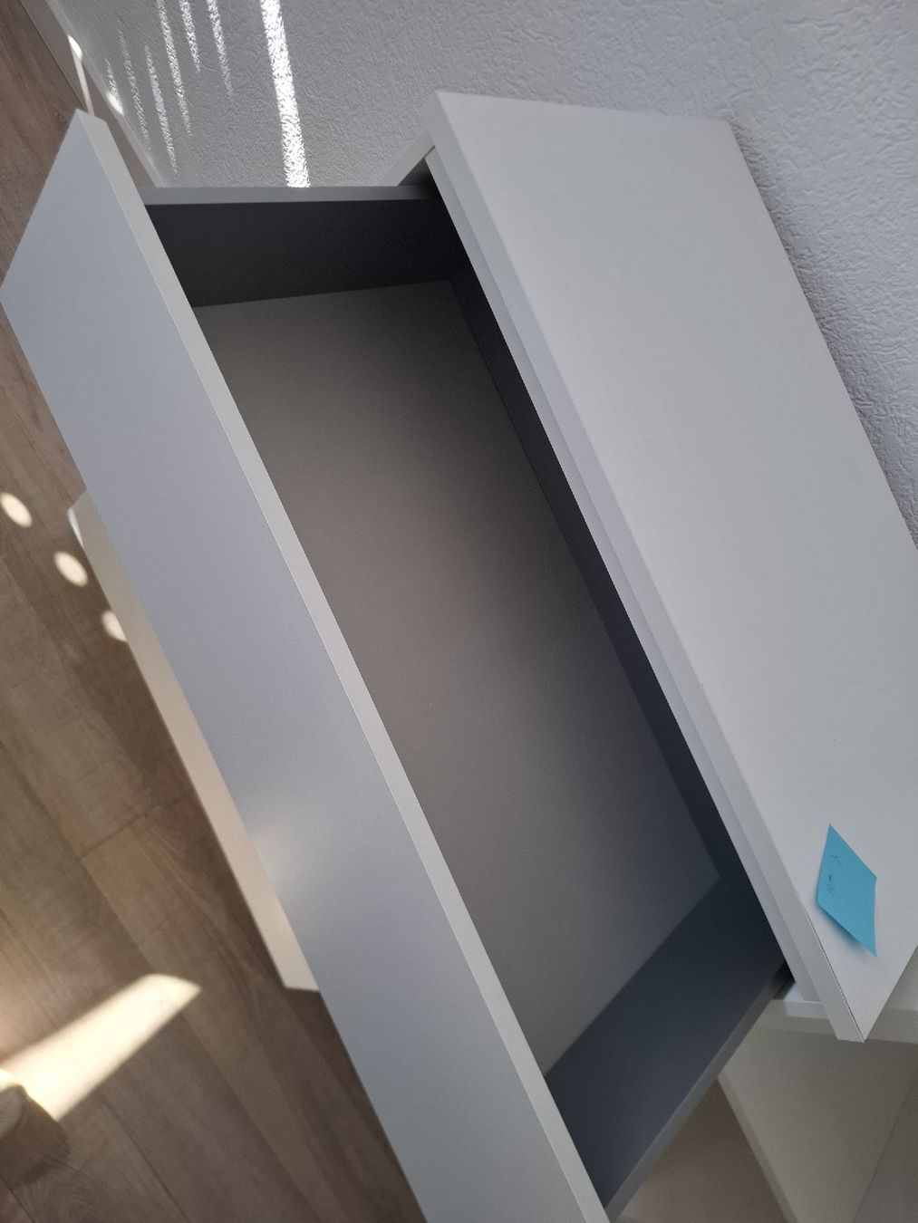 Cassettiere: Kommode weiss mit vier Schubladen – Usato da Niederglatt ZH venduto da adr_vc9s 2