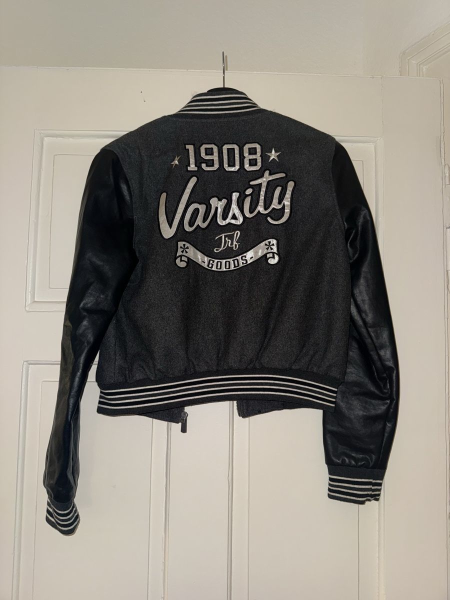 Zara Giacche: Zara Bomber Varsity Jacket – Usato da Zürich venduto da vik_wzv8 2