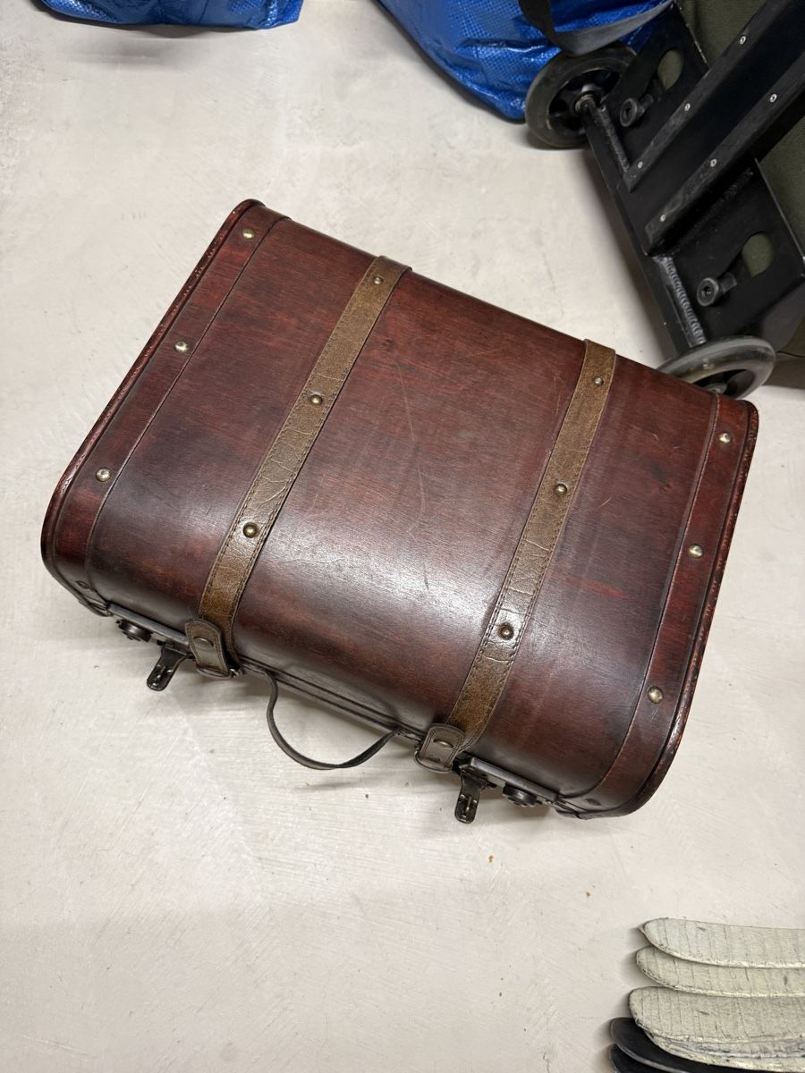 Valigie: Vintage-Holzkoffer / Dekokoffer mit Lederoptik – Usato da Frauenfeld venduto da kev2500 2