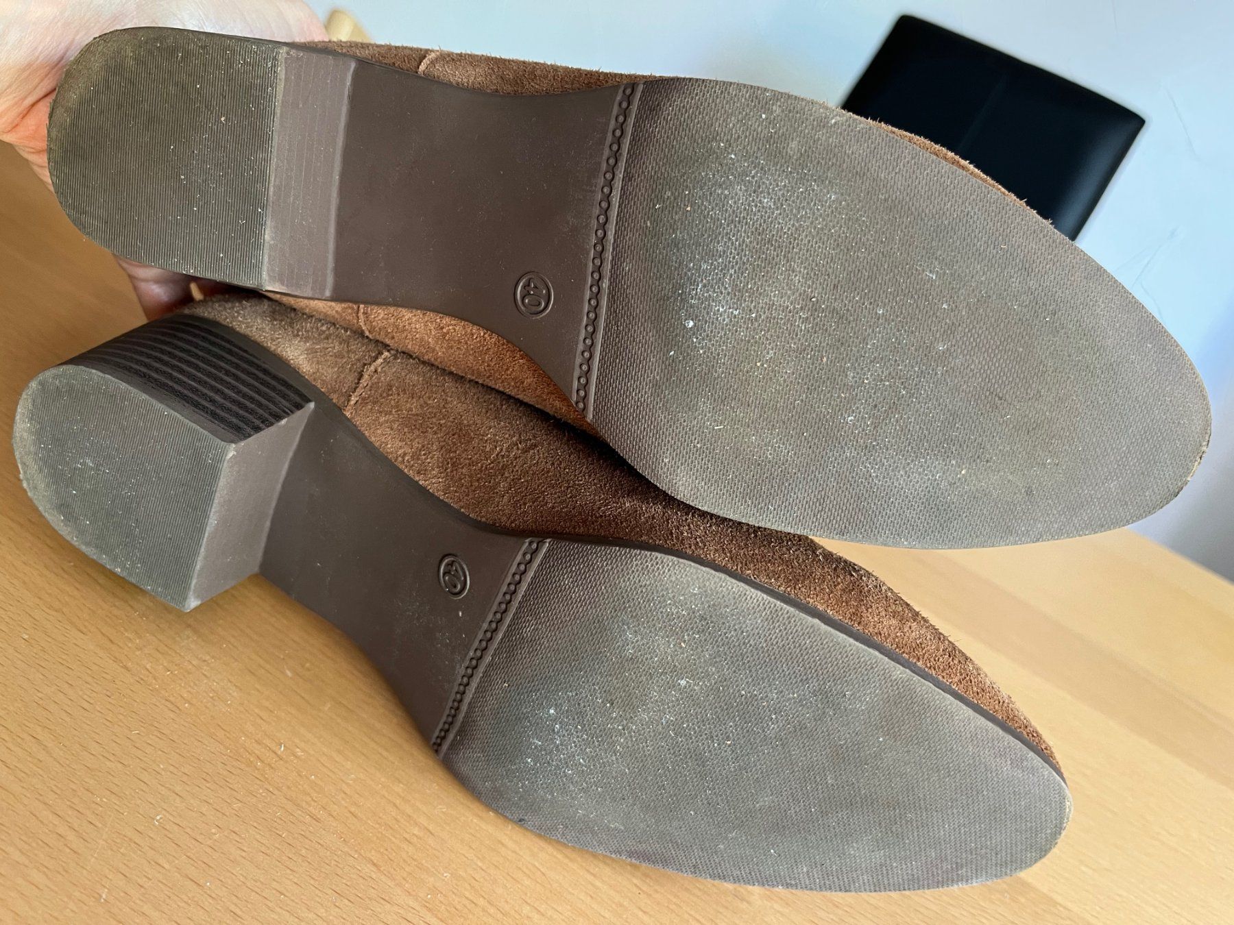 Damenschuhe: Wildlederstiefel, hellbrauch - Grösse 40 – Gebraucht aus Buchs ZH von salsasweetie 2