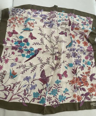 Seiden Foulard 🌸