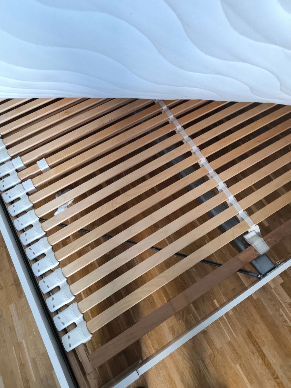 Betten: Komplettes Bett-Set – Gebraucht aus Zürich von alb_xd6q 1