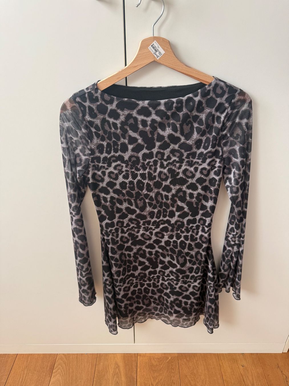 Vestiti: Leopardenprint Kleid – Nuovo (secondo la descrizione) da Goldach venduto da jil_vnd8