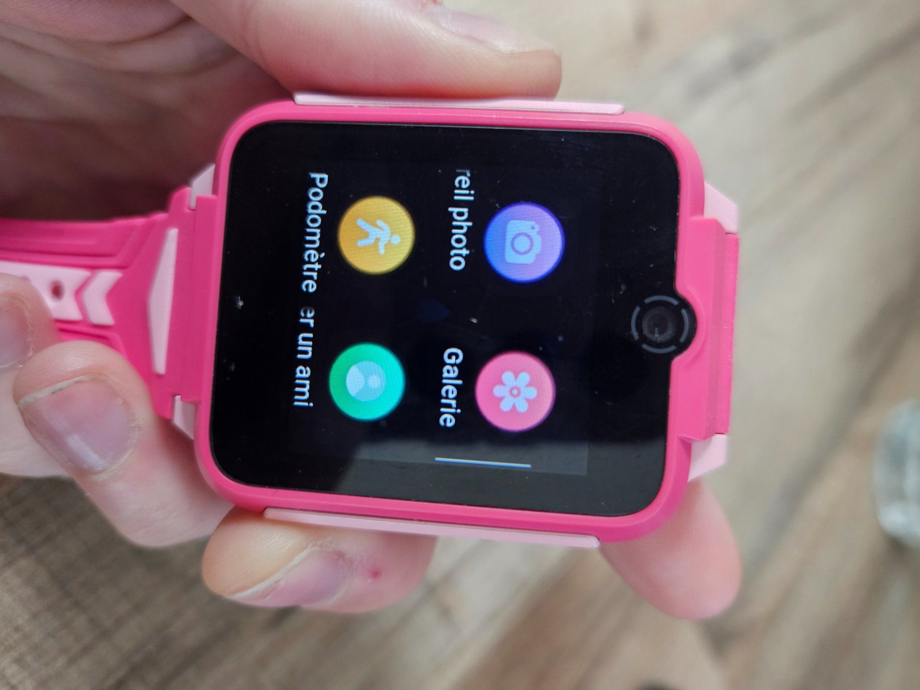 Smartwatch: Montre connectée TCL avec abonnement Swisscom – Usato da St-Maurice venduto da dap_vvx5 3