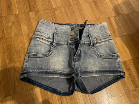 Short taille haute