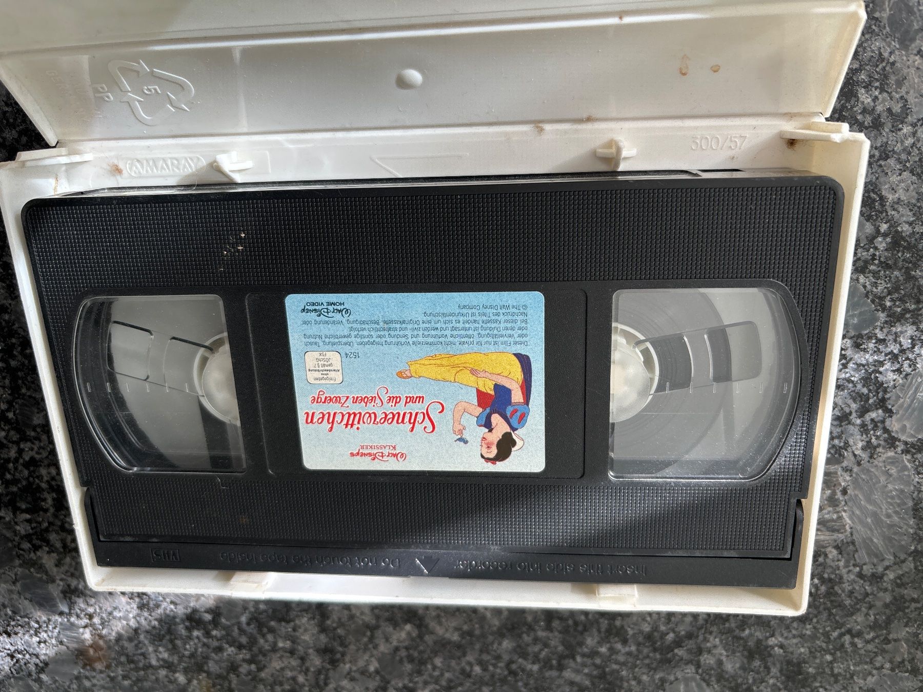 Tutti i VHS: VHS - Schneewittchen und die sieben Zwerge – Usato da Münchenbuchsee venduto da pulvfr 2