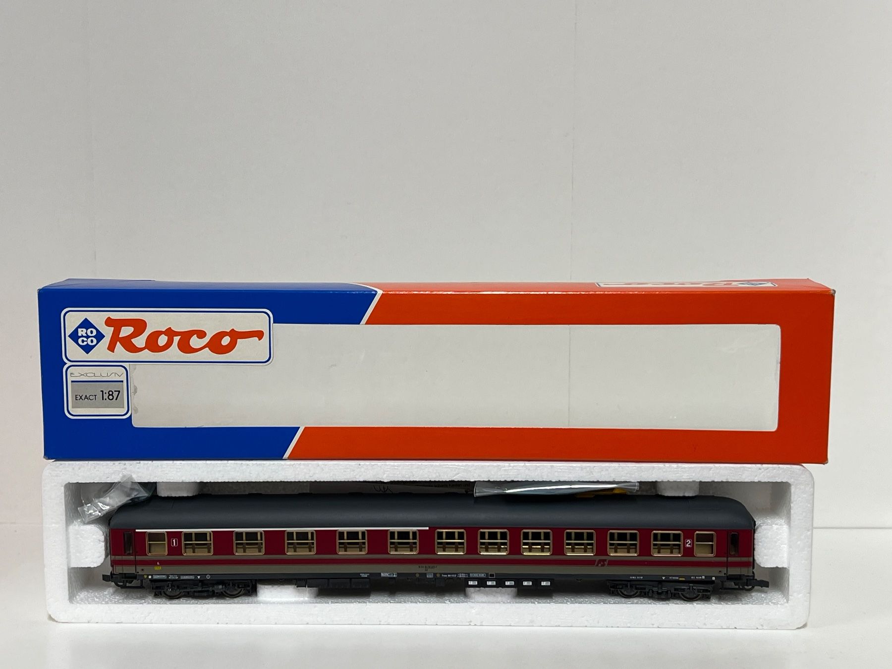Roco Modellini di ferrovie: Roco 44737 FS 1/2.Kl. H0 DC – Nuovo e nell'imballaggio originale da Neuenhof venduto da ludovicco