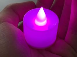 LED Kerze, mit Flammeneffekt, rosa