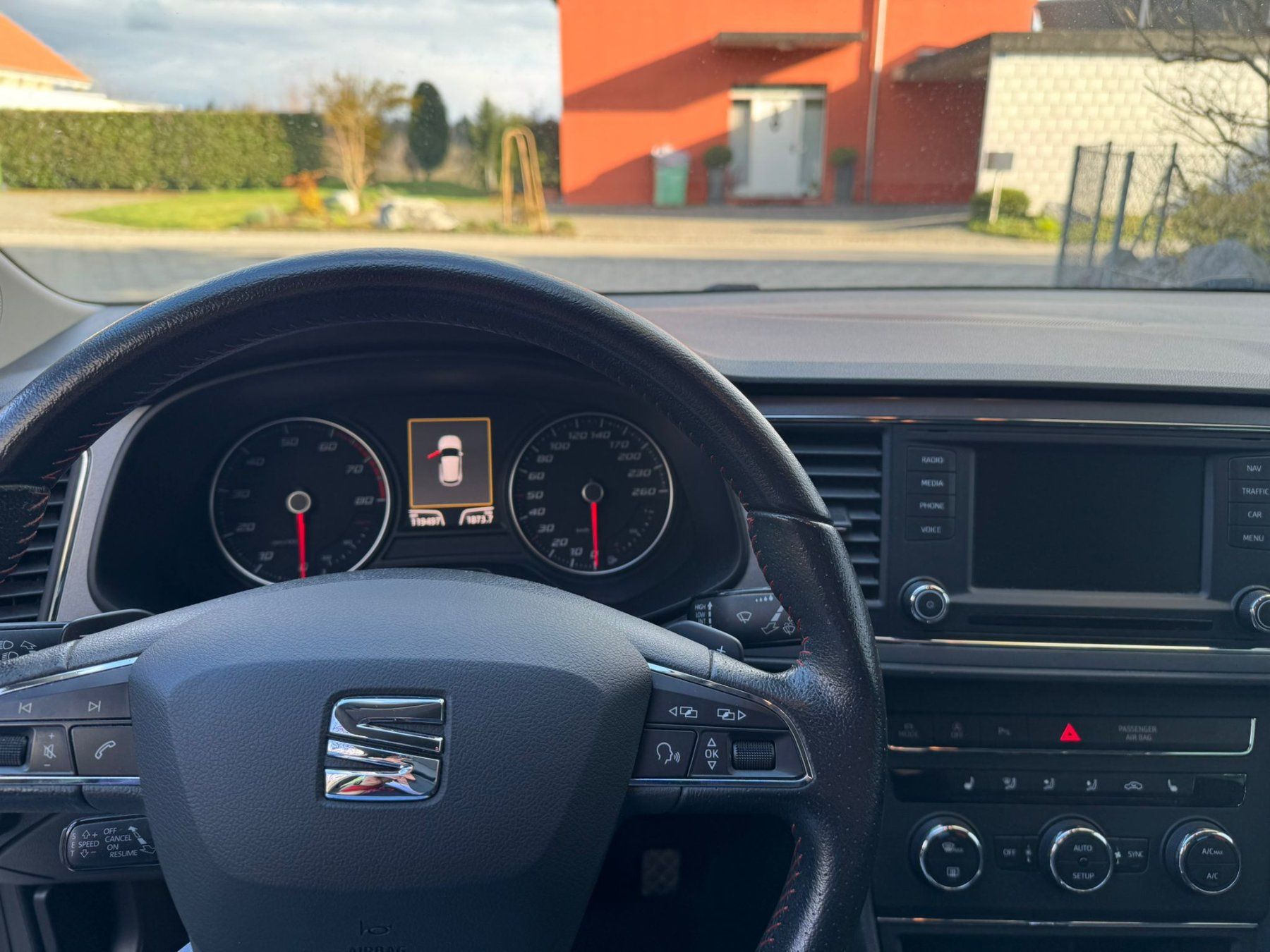 Seat Automobili: Seat Leon 1.8 TSI – Usato da Bern venduto da Buybest24 4