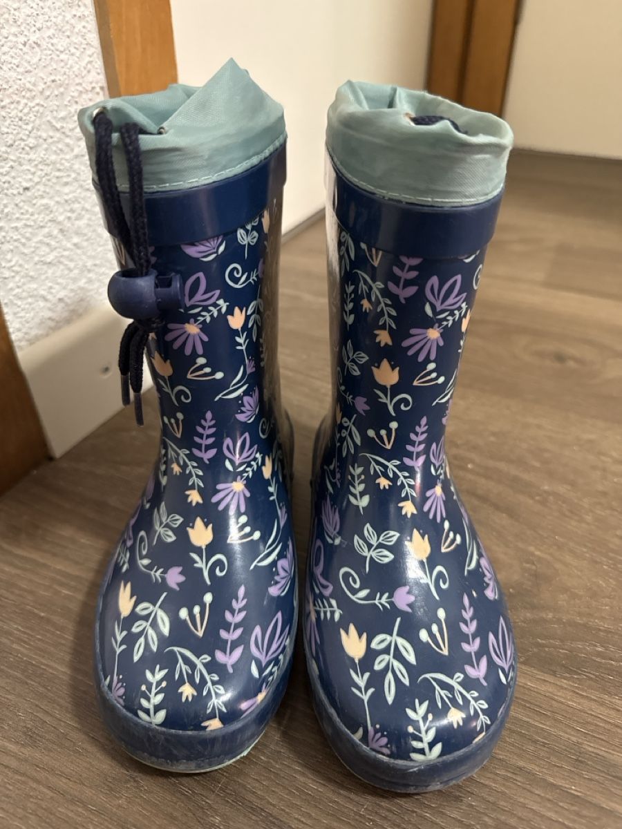 Chaussures filles: Gummistiefel  – D'occasion à Bern par bob_clj7