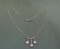 Kette 925 Silber, wir gehen von synthetischen Steinchen aus