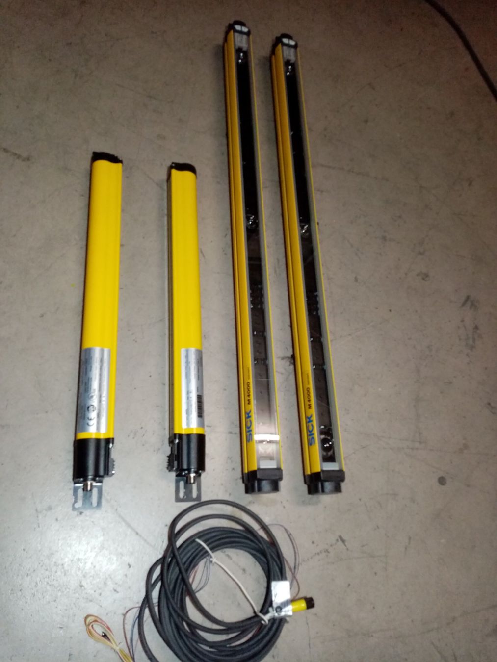 Componenti elettronici: Sécurité machine CNC – Usato da vevey venduto da davechop