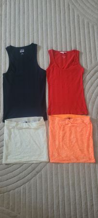 2 jupes BSK et 2 T-Shirt TW/ H&M taille L