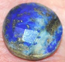 Cabochon L-5840 – Lapislazuli facettiert 17x17mm 19,05 Karat