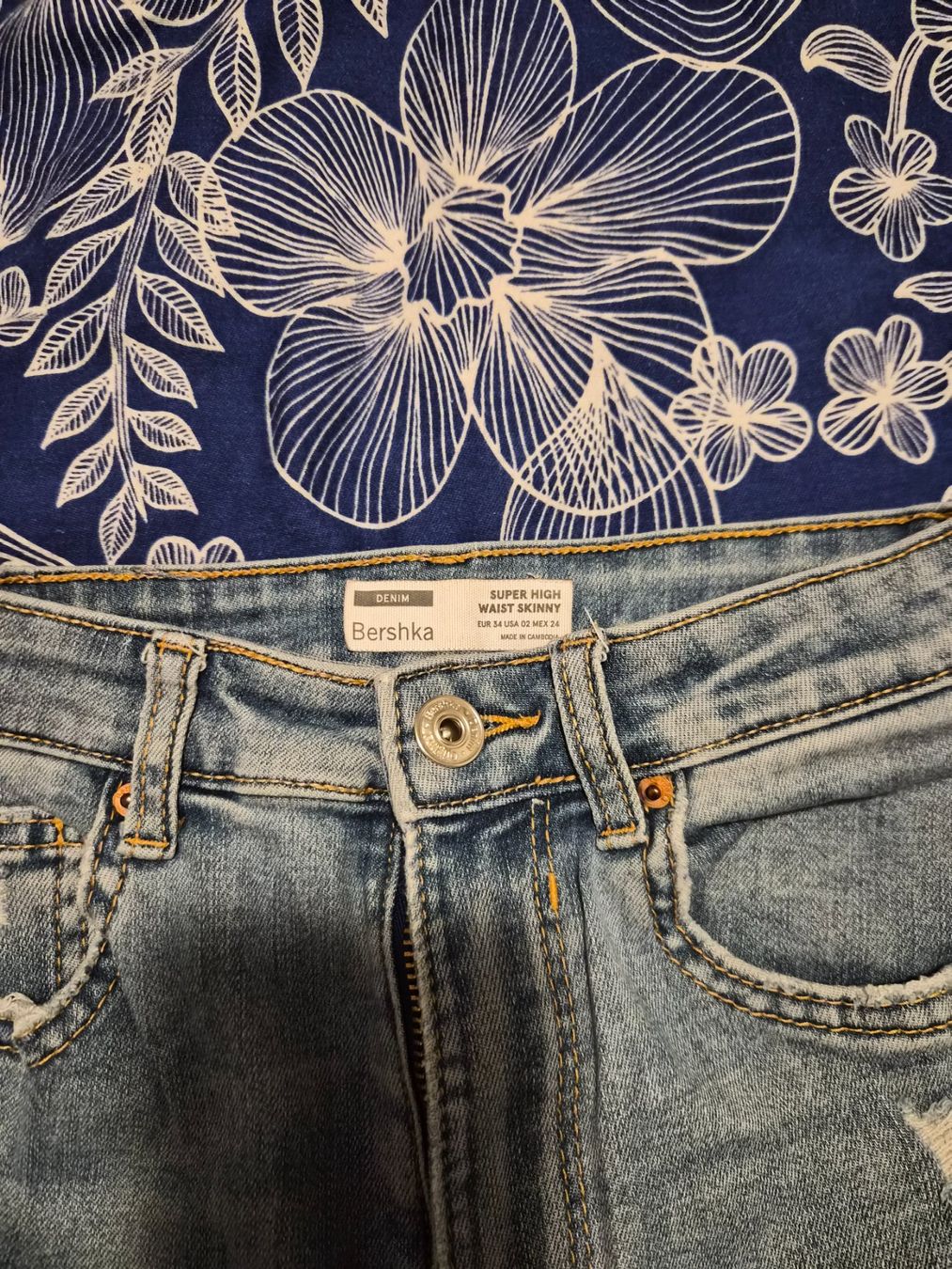 Bershka Pantaloni: Bershka Hose gr 34  nr20 – Nuovo (secondo la descrizione) da Dietikon venduto da Eleda 2