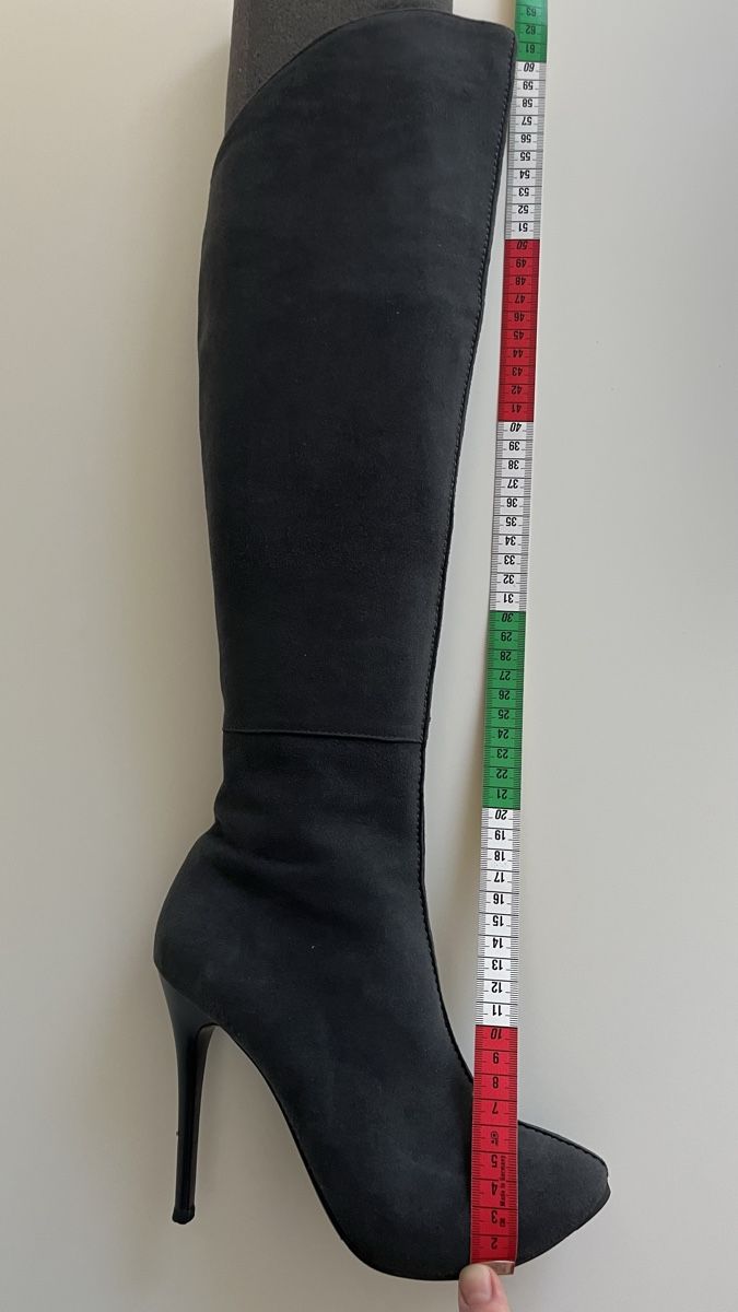 Chaussures femmes: Schicke Stiefel Gr.35-36 – D'occasion à Stäfa par Exclusive0 4