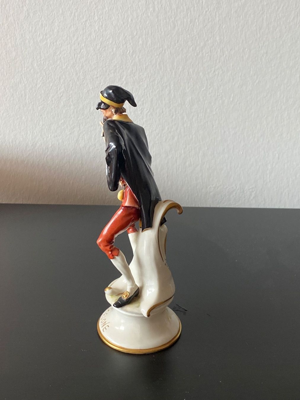 Statuette: Porzellan Figur Pantalone – Usato da Luzern venduto da S.Kern01 2