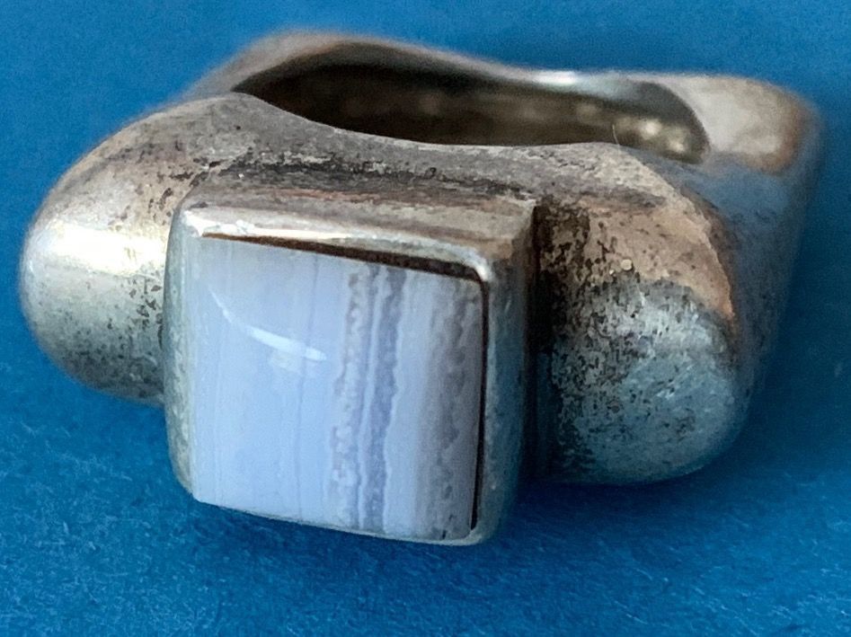 Ringe: Silberring Chalcedon (rg 52) – Gebraucht aus Laufen von belleskulptur