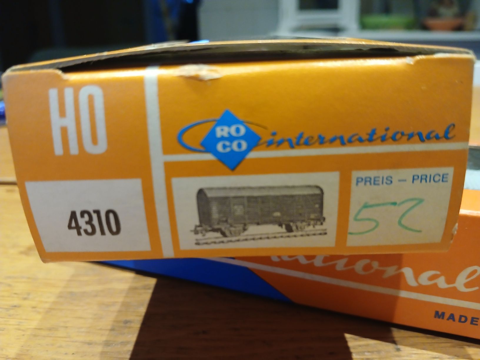 Roco Modellini di ferrovie: HO Roco 4310 Güterwagen DB, Neu! – Nuovo e nell'imballaggio originale da Bözen venduto da Kolumbus77 1