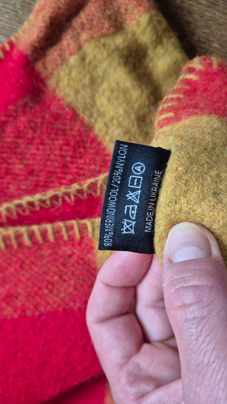 Decken: Byon wool blanket yellow red – Gebraucht aus Zürich von monadiederich 2