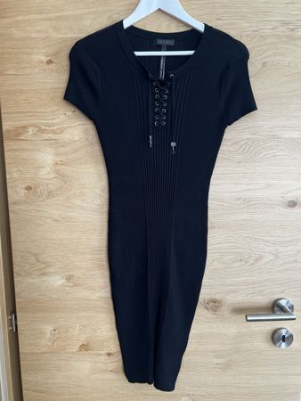Guess Kleid, schwarz, Grösse S, Top Zustand für den Herbst!