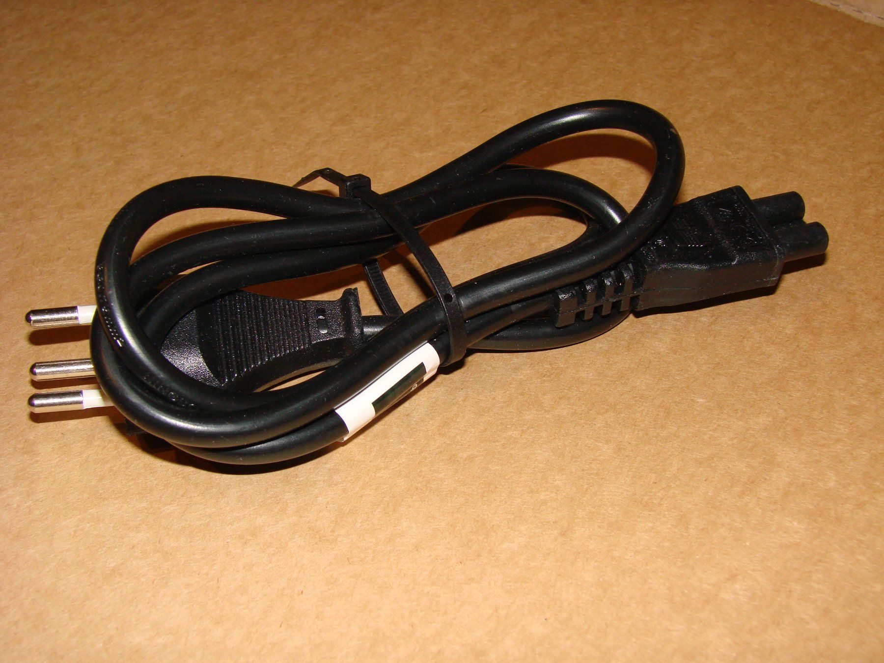 Segway Kickboard: Segway P65 Ladekabel – Nuovo (secondo la descrizione) da Niederuzwil venduto da Rade 4