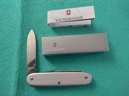 Soldatenmesser Neu Wenger Jg 93