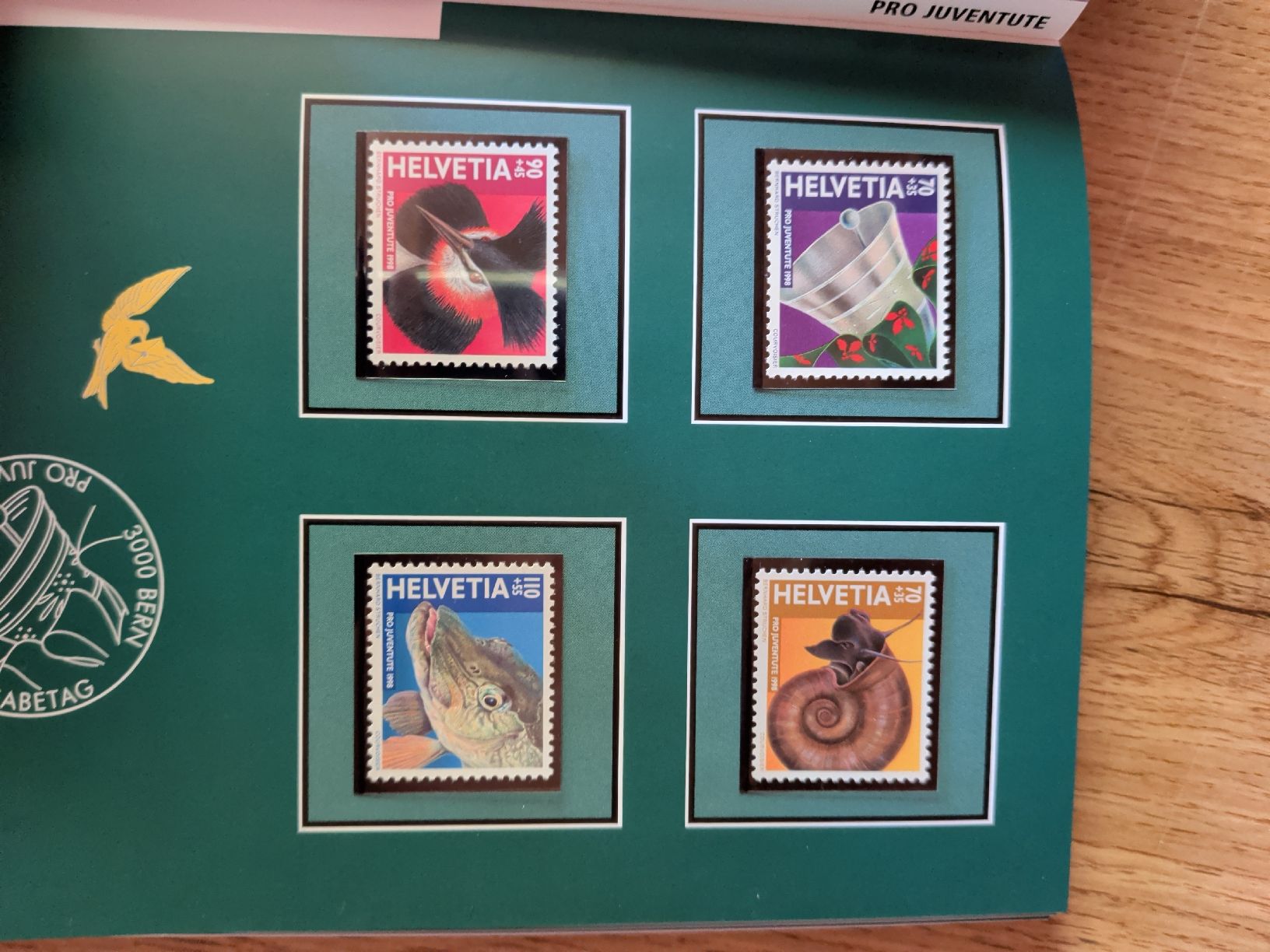 Tutti i francobolli: Briefmarkenbuch 1998 – Nuovo (secondo la descrizione) da Escholzmatt venduto da mic_9mn6 7
