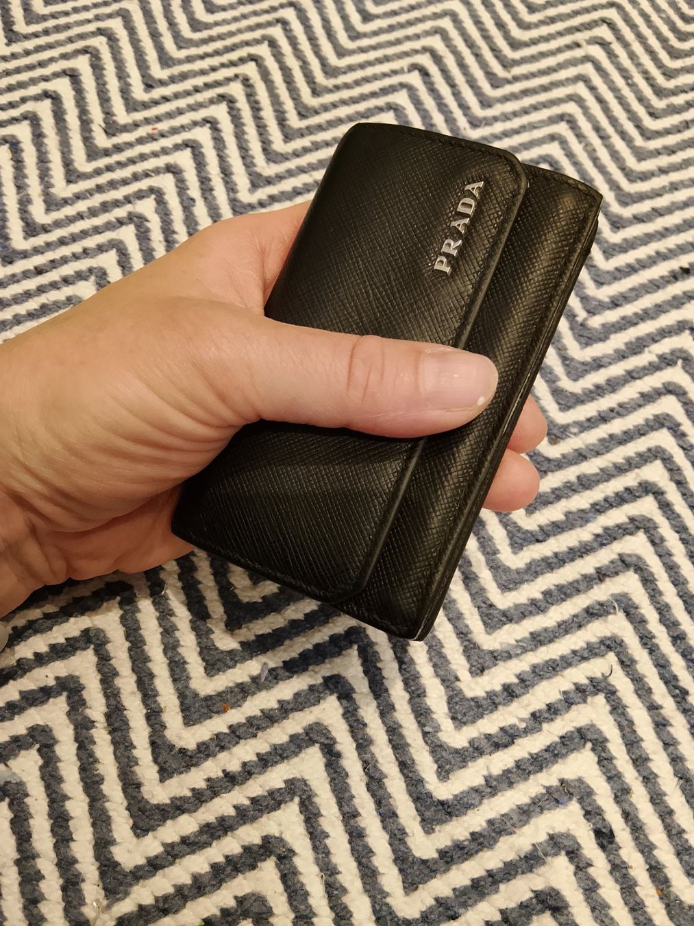 Prada Portefeuilles: Portemoinne  PRADA Leder schwarz – D'occasion à Bellikon par MellonCollieMitTwint 2