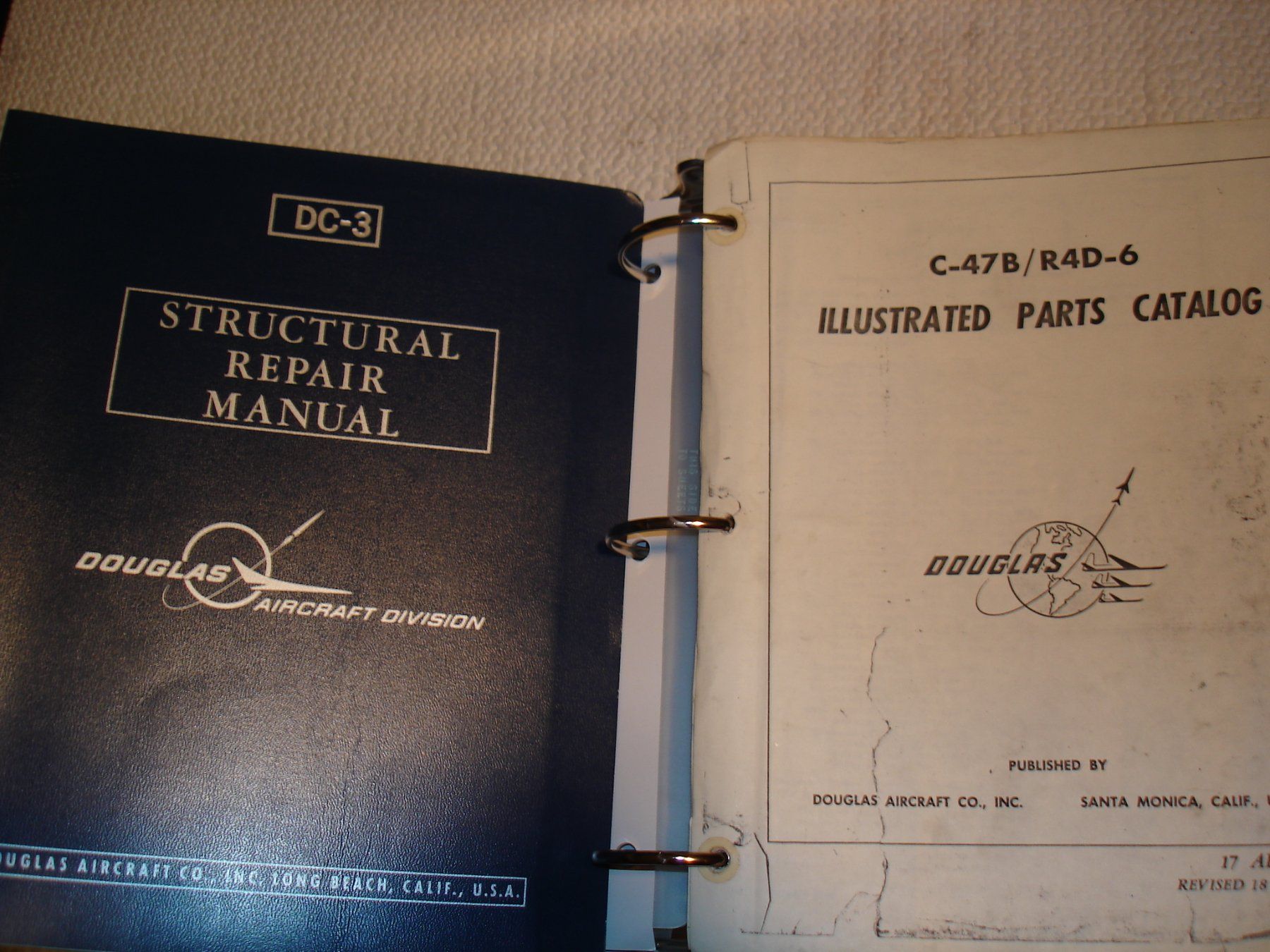 Libri: Douglas DC-3 Manuals – Usato da Rorschacherberg venduto da Firewall6 3