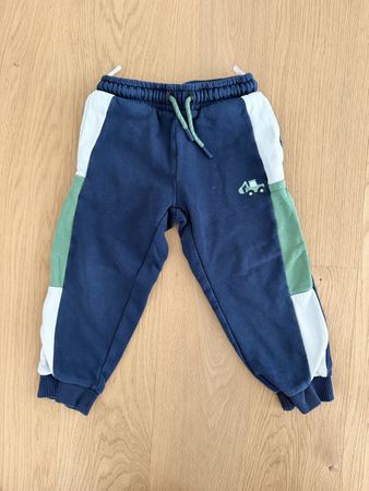 Hose Gr. 104