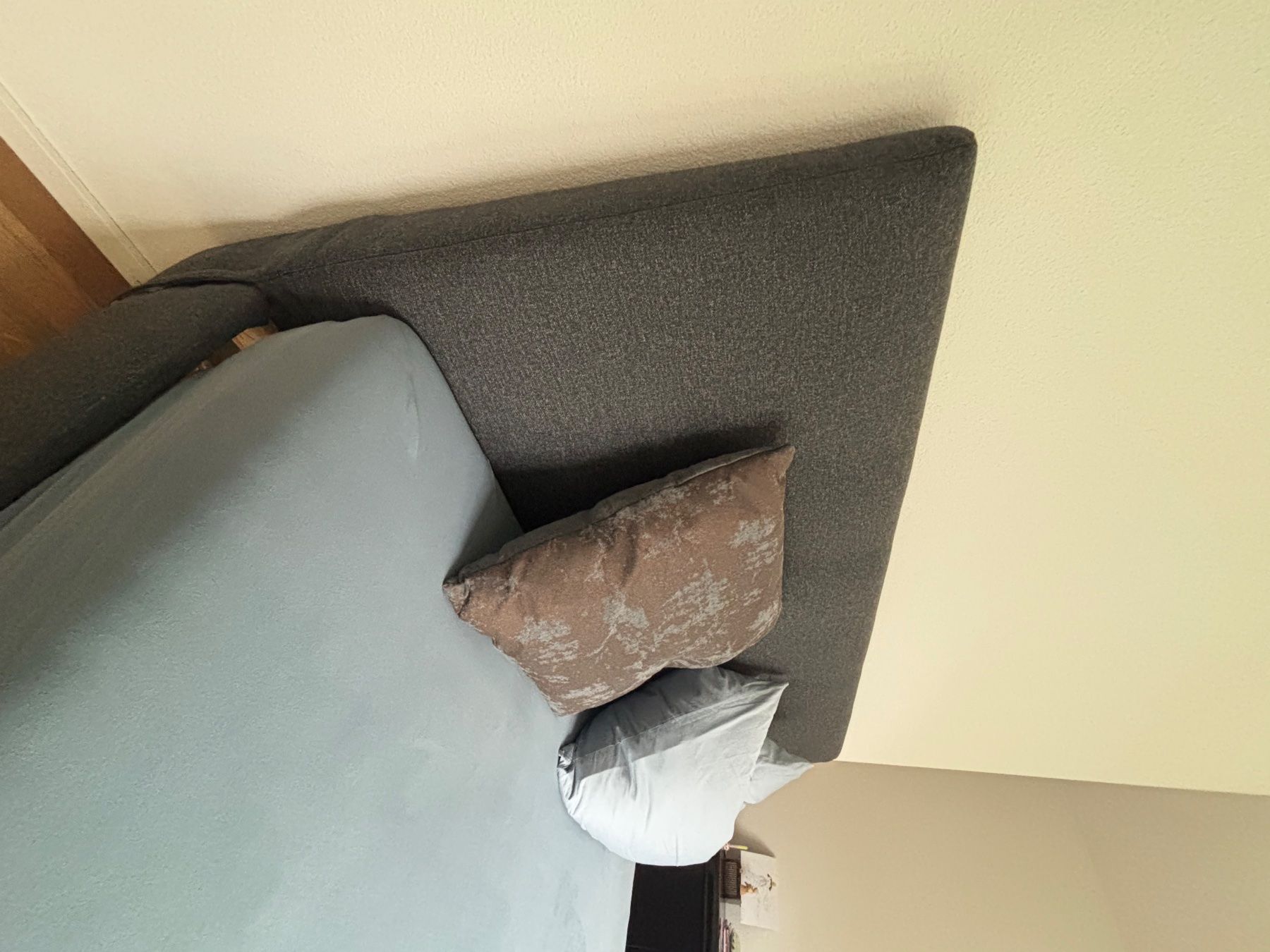 Ikea Letti: Ikea Doppelbett neuwertig – Usato da Rütihof venduto da Fru82 1