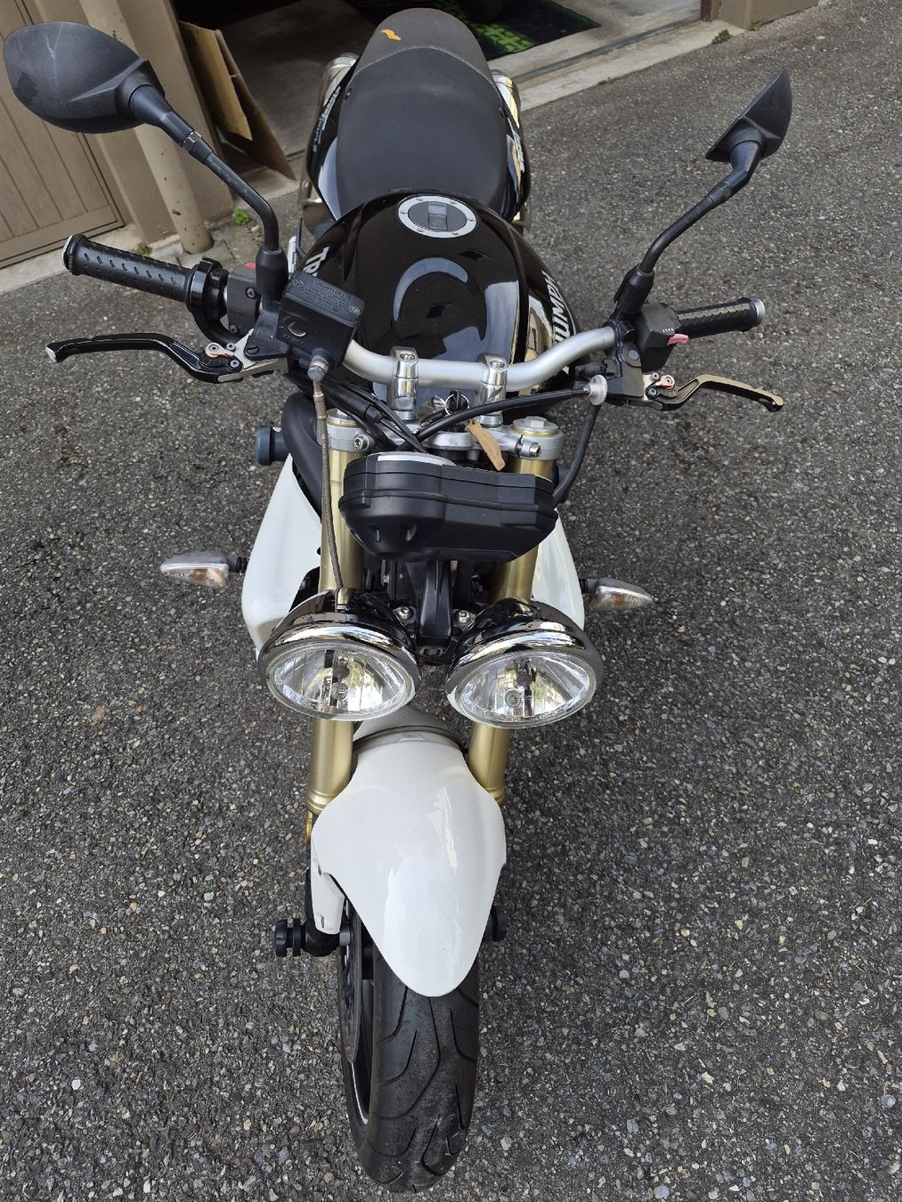 Triumph Strada: Triumph street triple 2008 – Difettoso da Blonay venduto da jul_fyq8 4