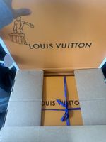 Louis Vuitton Box mit blauem Band, perfekt für Geschenke!
