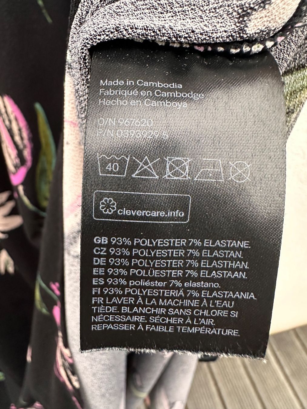 H&M Vestiti: 2Kleider mit Blumen Grösse 4XL – Usato da Tannay venduto da naxos66 2