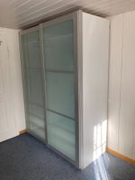 Kleiderschrank