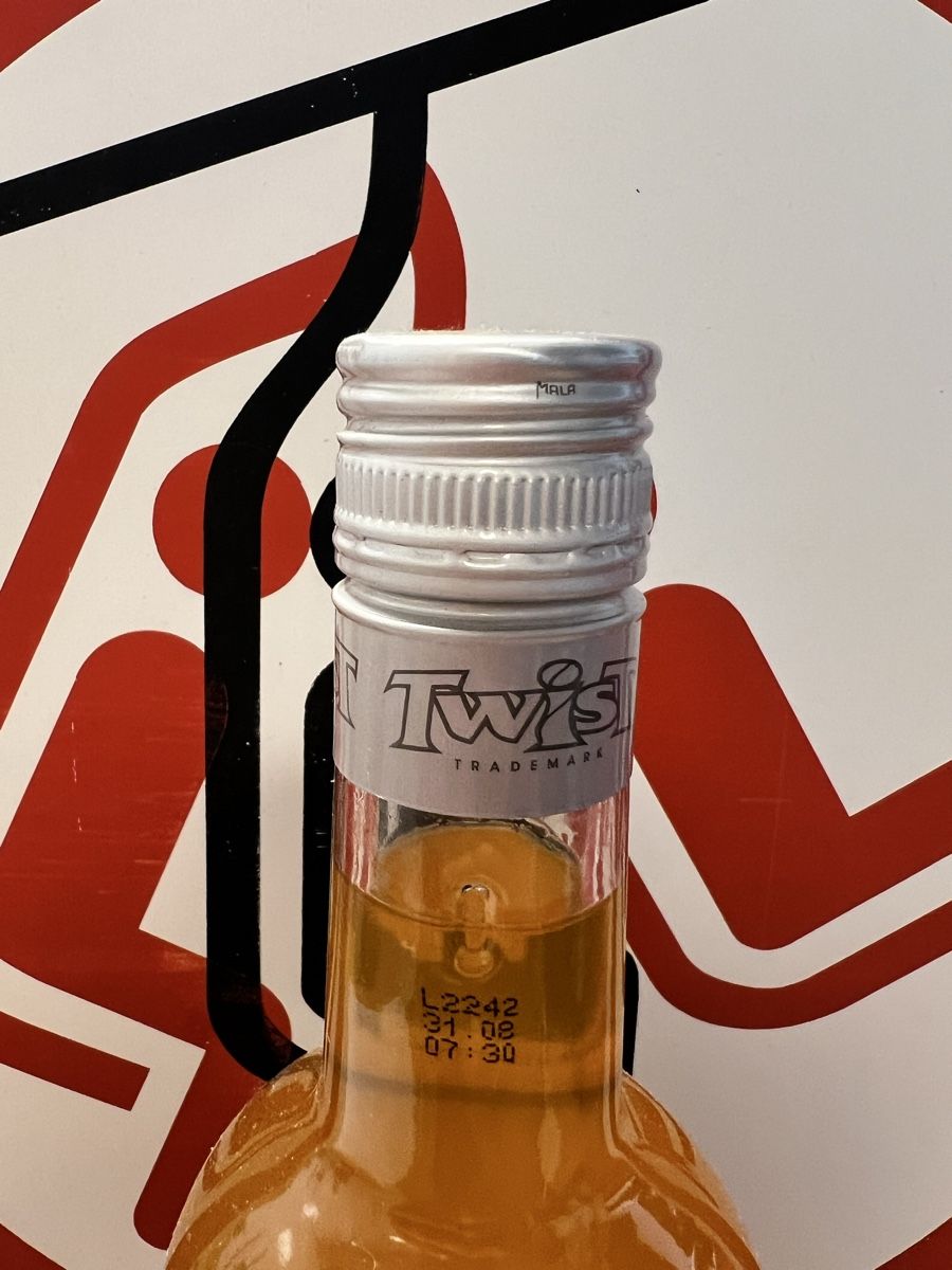 Bevande alcoliche: Twist Passion Fruit Vodka Liqueur – Nuovo (secondo la descrizione) da Sevelen venduto da Ritiplampi 5