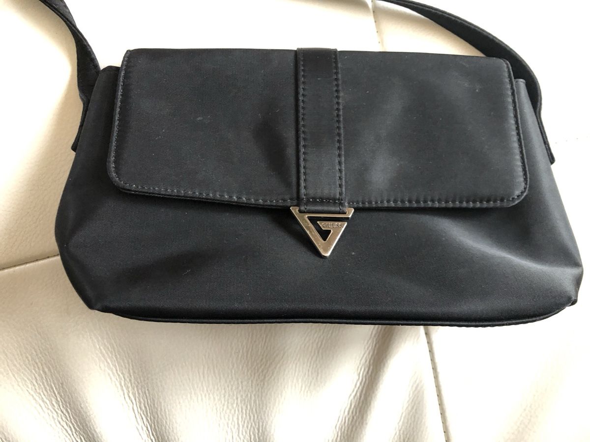 Guess Sacs femmes: Guess – D'occasion à PUlly par mum_22vds 3